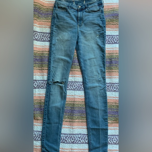 Jeans - Picture 2 of 3